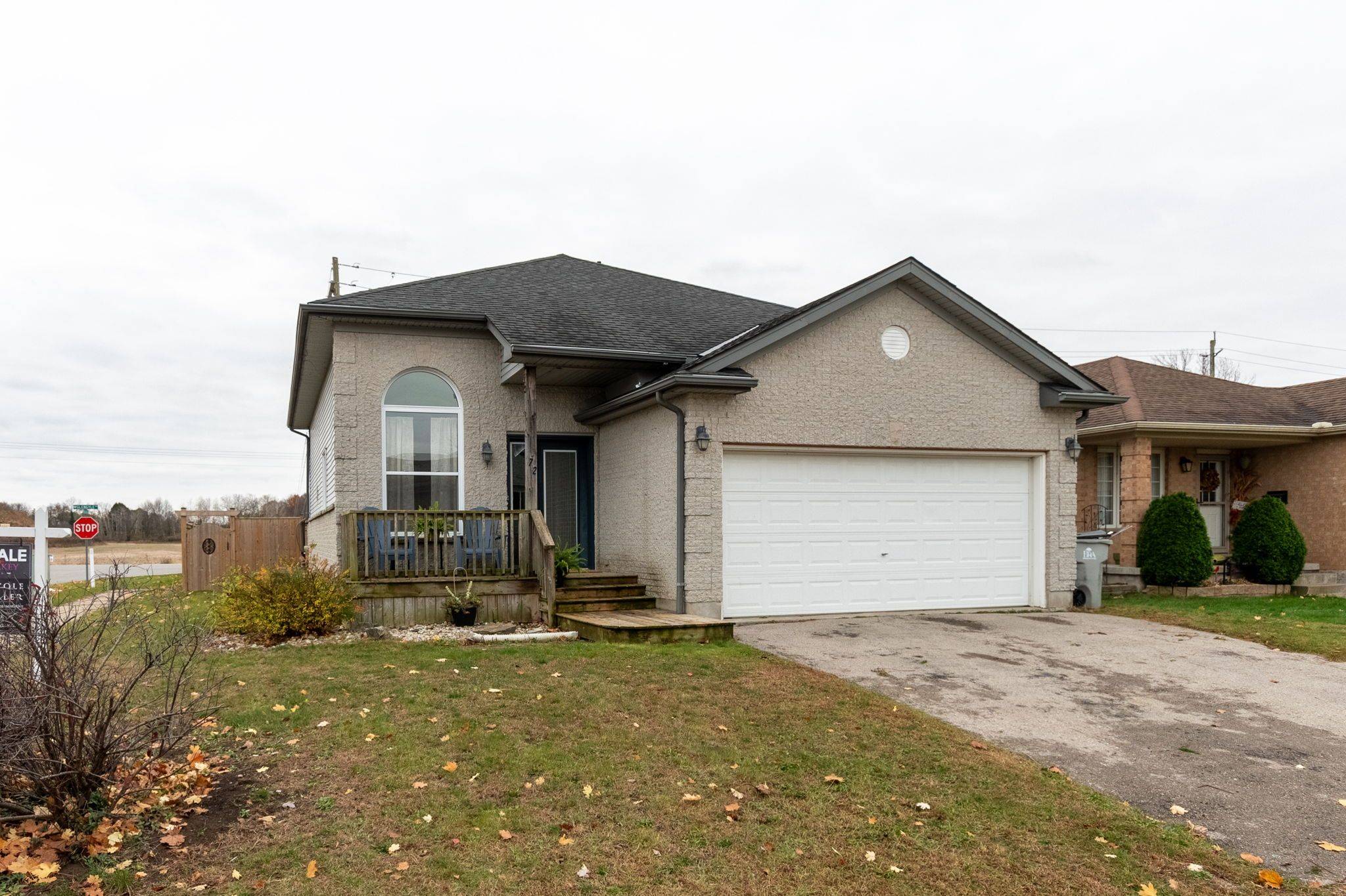 Strathroy-caradoc, ON N7G 4H1,72 Juniper CRES