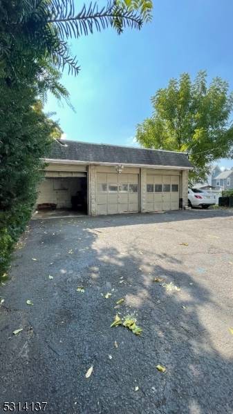 Bloomfield Twp., NJ 07003,14 Fairview Pl