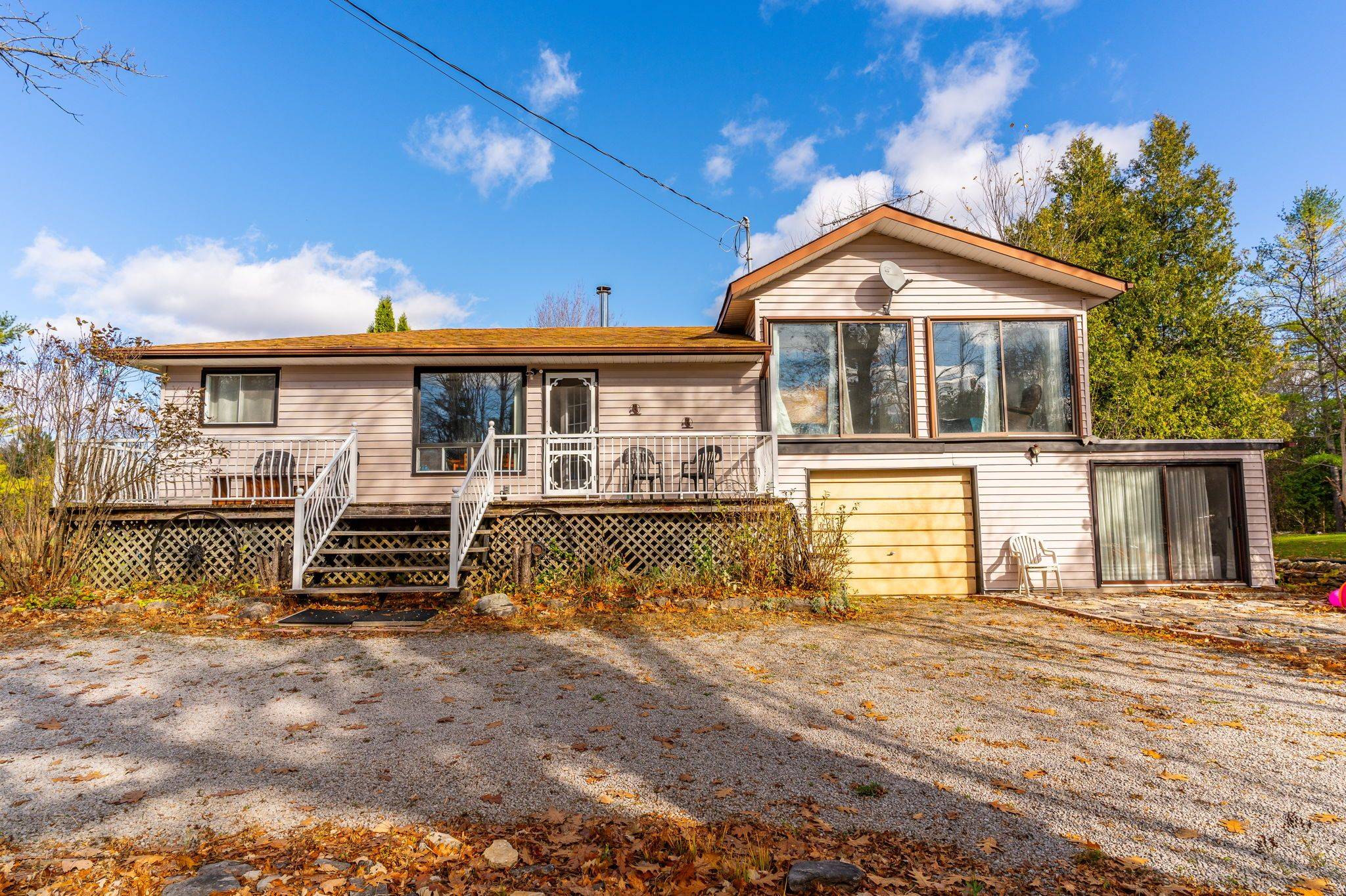 Kawartha Lakes, ON K0M 2B0,20 Camelot PL