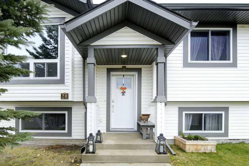 Lacombe, AB T4L 2L4,20 McKinlay CRES