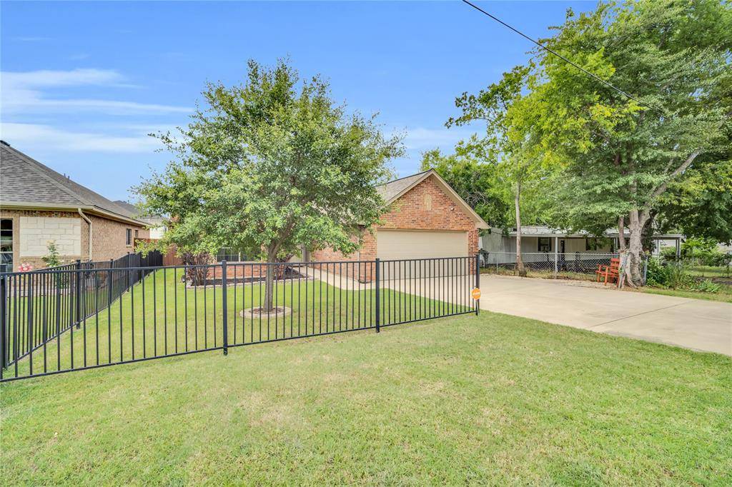 Kennedale, TX 76060,311 W 5th Street