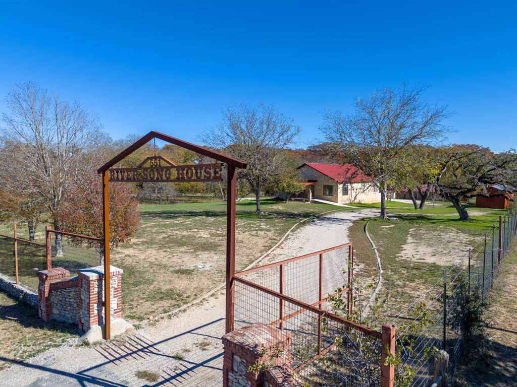 Medina, TX 78055,551 FM 337