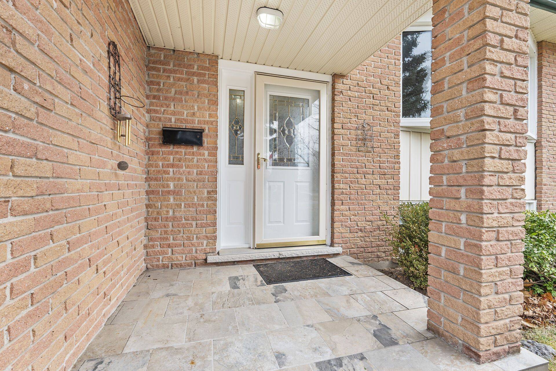 Kingston, ON K7K 6G4,92 Windfield CRES