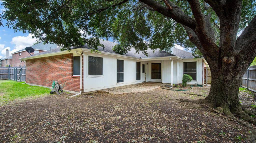 Crowley, TX 76036,1045 Blueberry Court