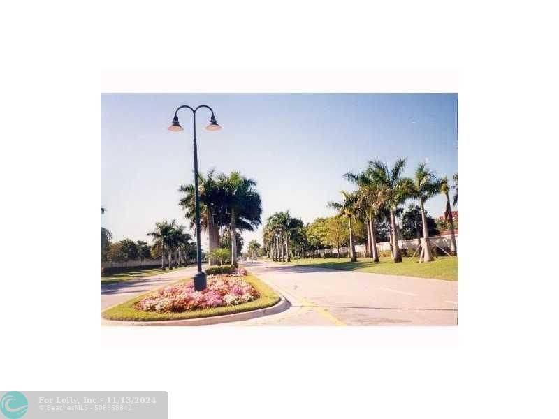 Deerfield Beach, FL 33442,1126 SW 44th Ave