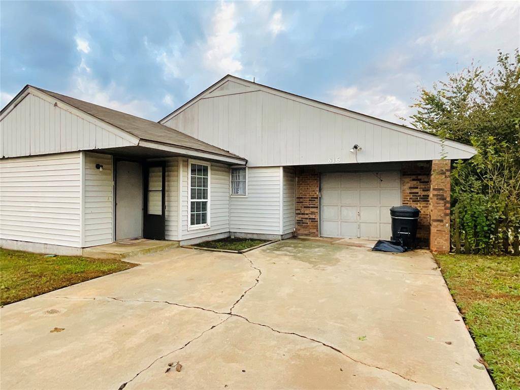 Moore, OK 73160,816 SE 14th Street