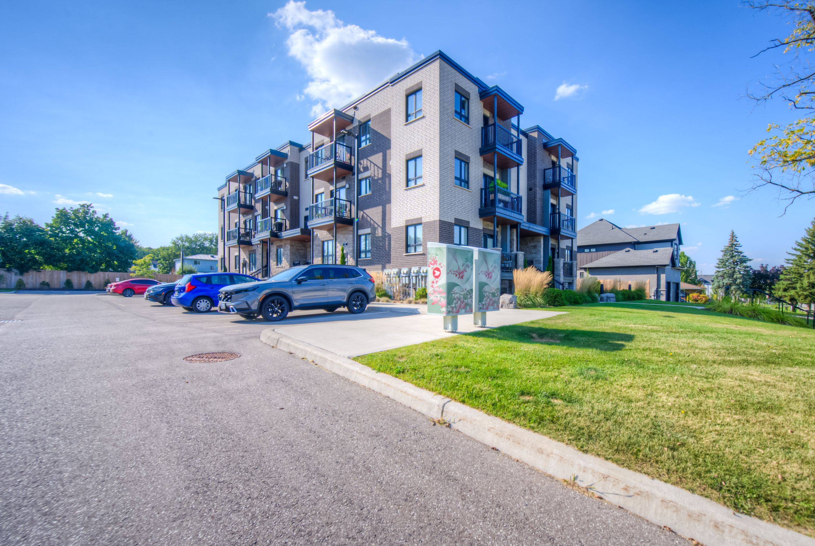 Waterloo, ON N3C 0H3,408 Guelph AVE #6