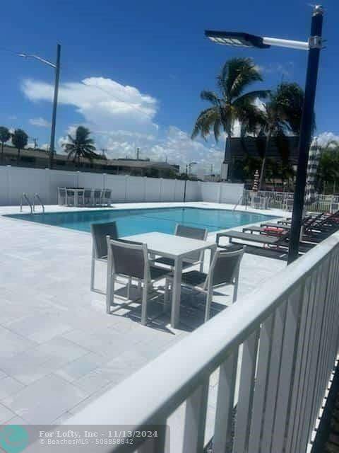 Hallandale Beach, FL 33009,801 Atlantic Shores Blvd  #113