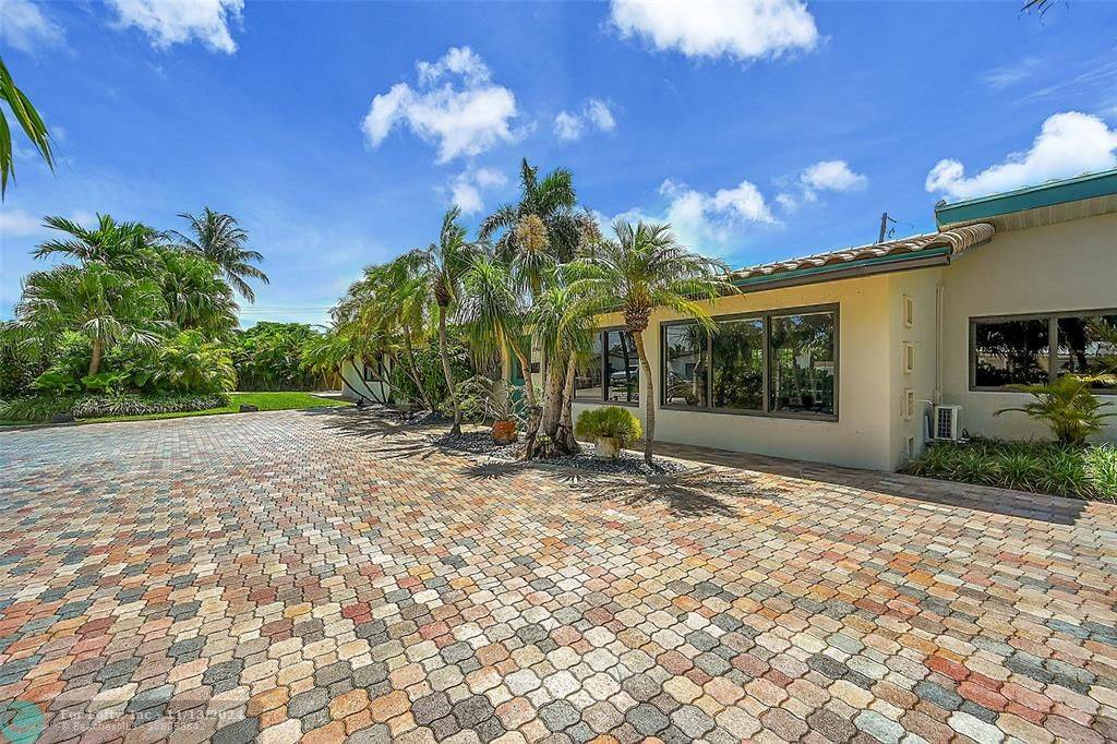 Wilton Manors, FL 33306,2040 Coral Gardens Dr