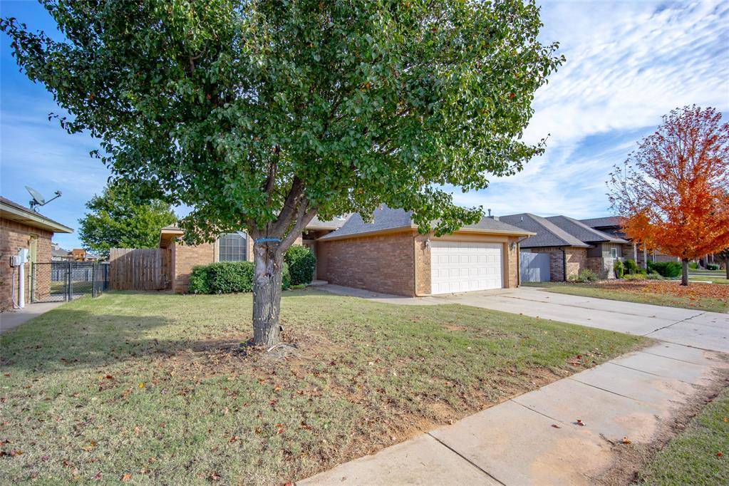 Oklahoma City, OK 73132,7404 Chelsey Lane