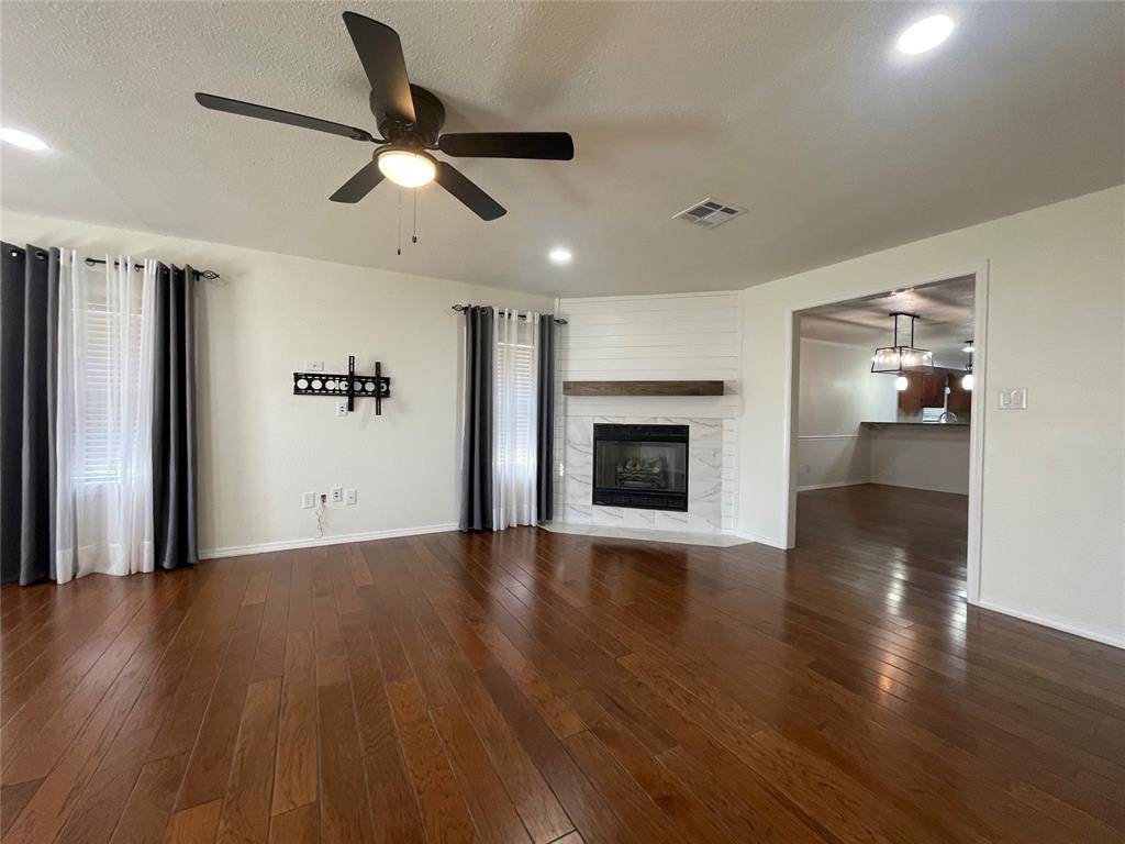 Seminole, OK 74868,120 W Walnut Avenue