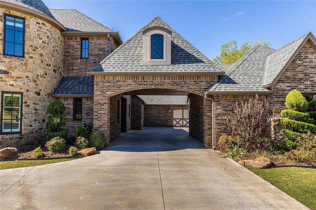 Edmond, OK 73012,21747 Coffee Tree Circle