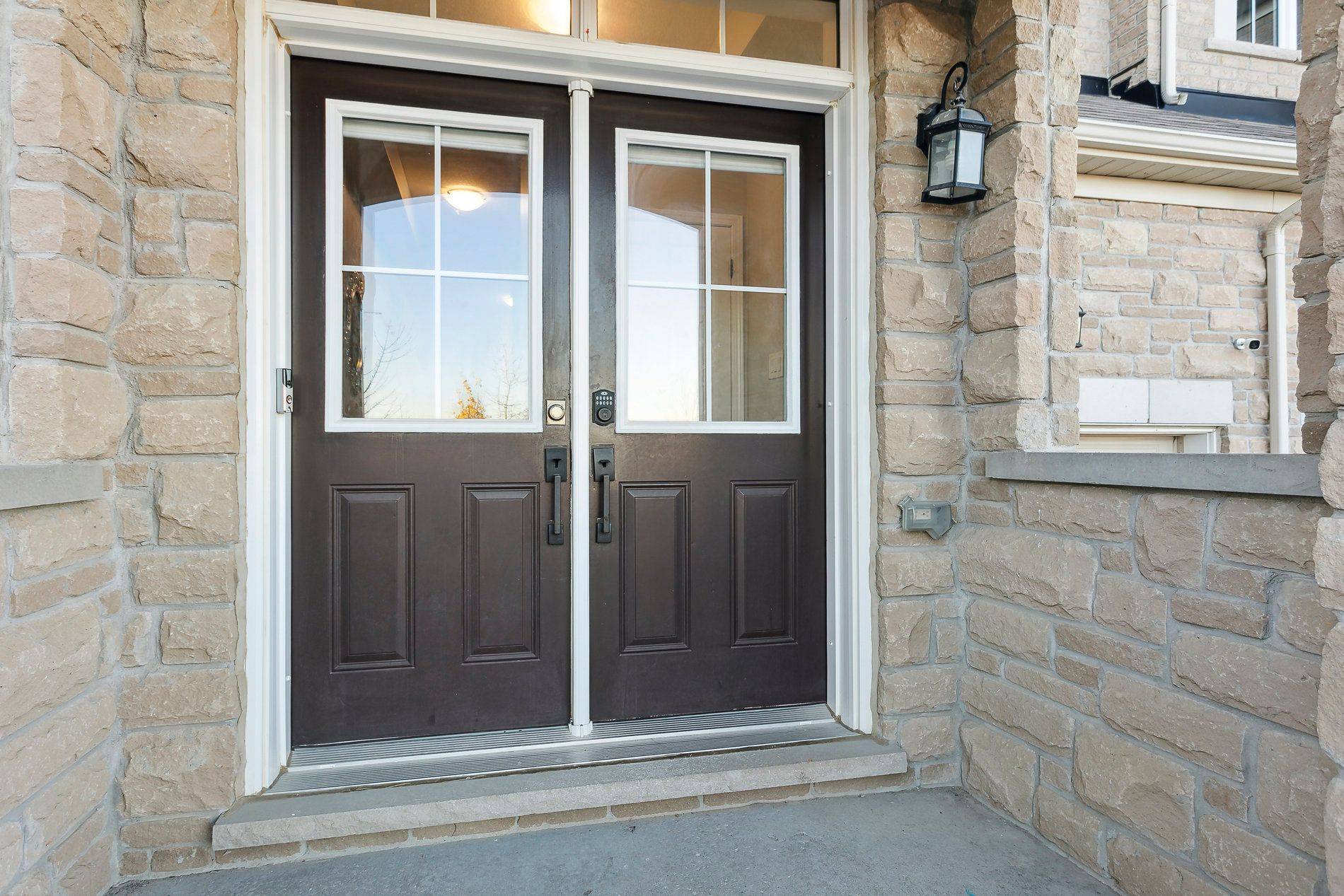 Brampton, ON L7A 0A9,33 Baffin CRES
