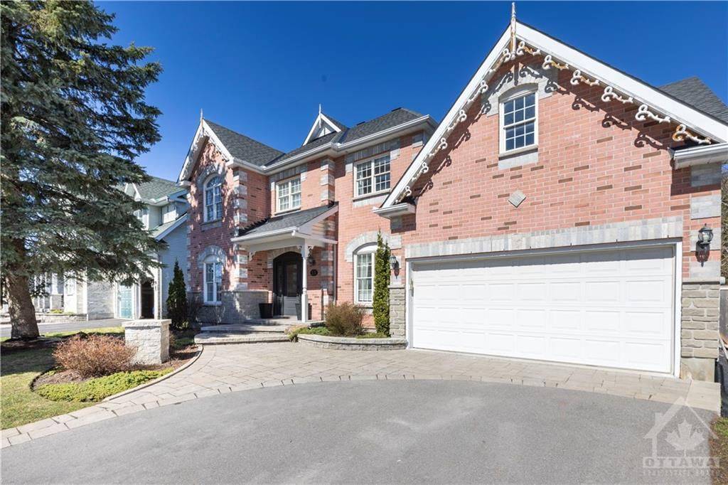 Stittsville - Munster - Richmond, ON K2S 1R2,53 CRANTHAM CRES