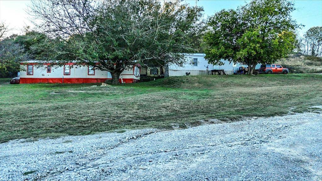 Weatherford, TX 76087,609 W Lake Drive