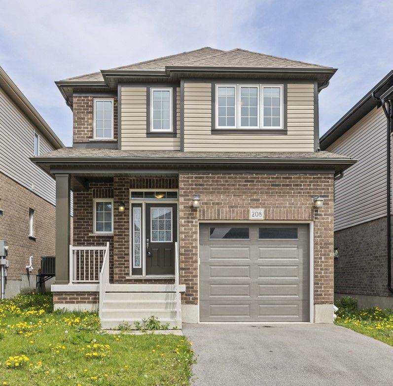 Kitchener, ON N2R 1Y5,208 Woodbine AVE