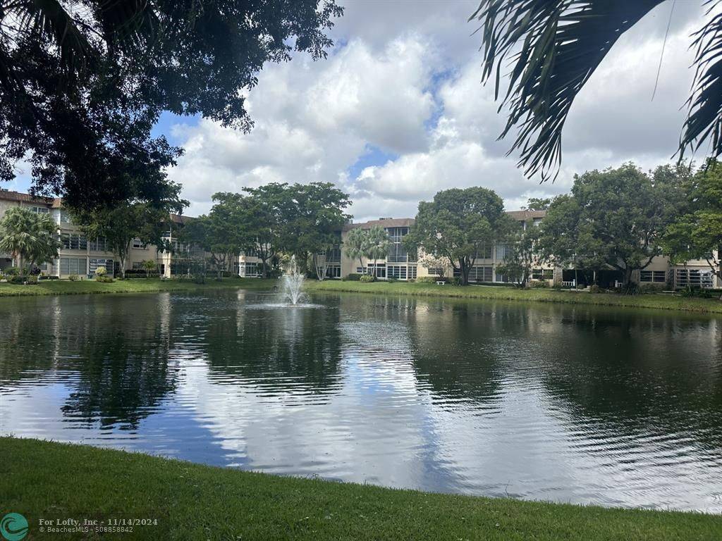 Lauderdale Lakes, FL 33319,5001 NW 34th St  #205