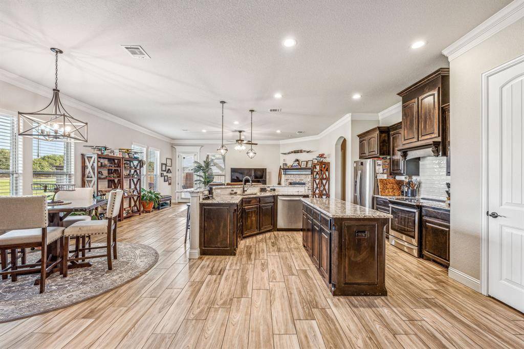 Granbury, TX 76048,1309 Highland Park Circle