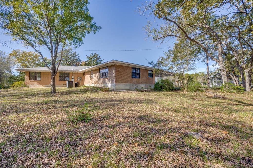 Bonham, TX 75418,130 Carpenter Loop