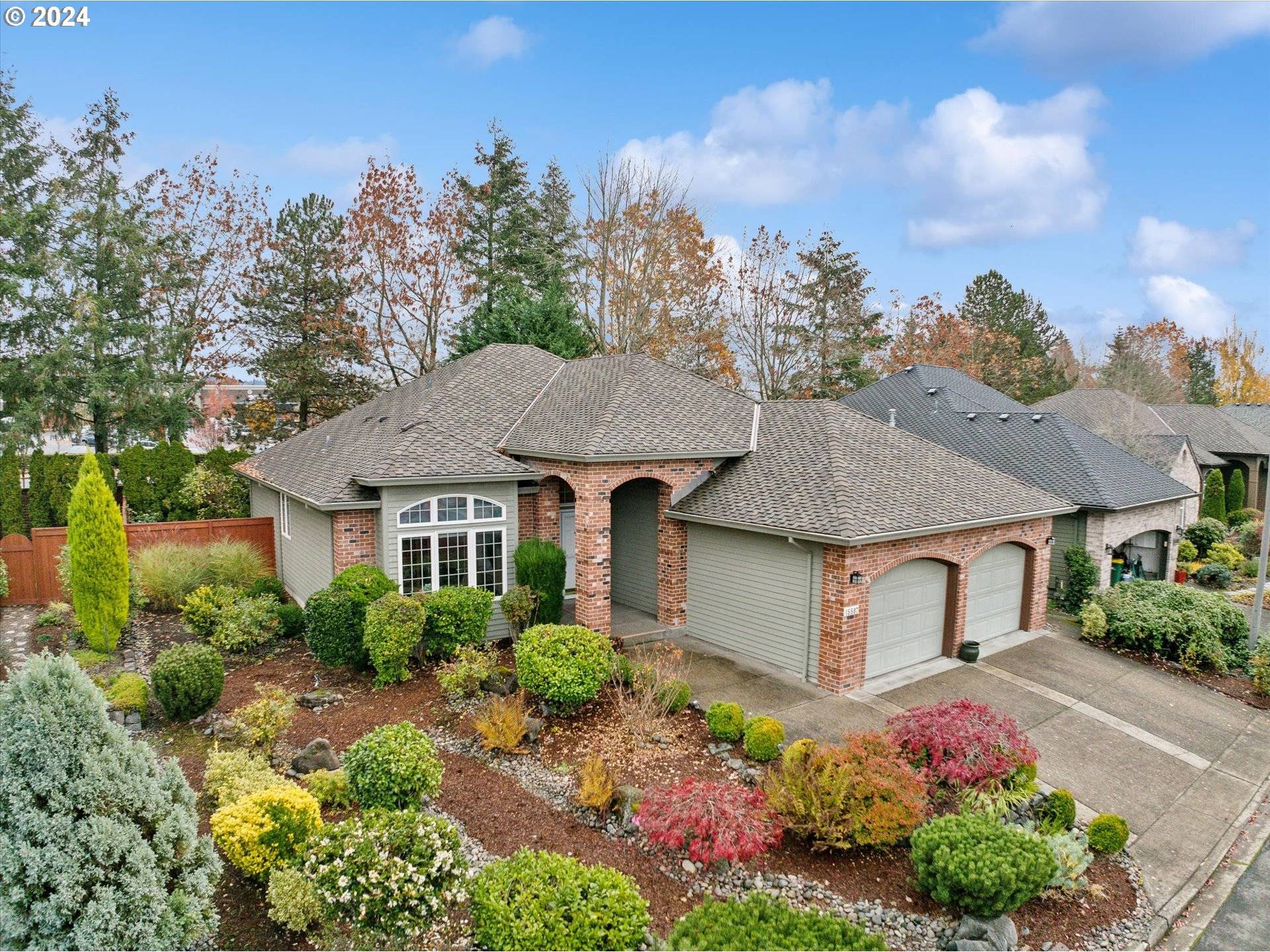 Portland, OR 97229,15507 NW PAR CT