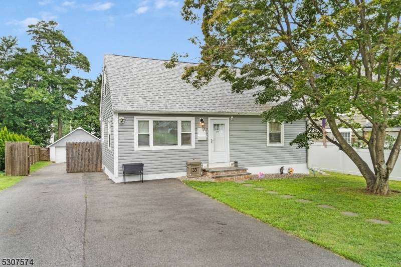 Bernardsville Boro, NJ 07924,33 Garibaldi St