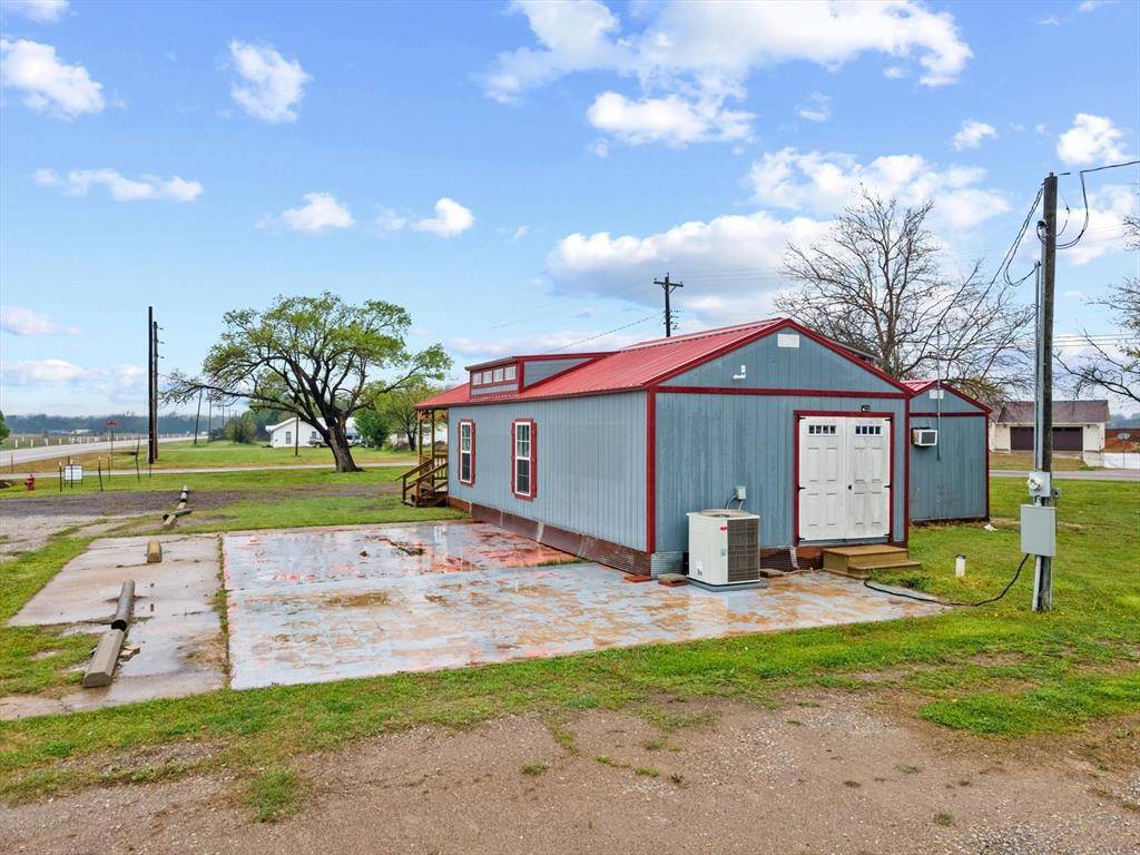 Wayne, OK 73095,413 W Beck Street