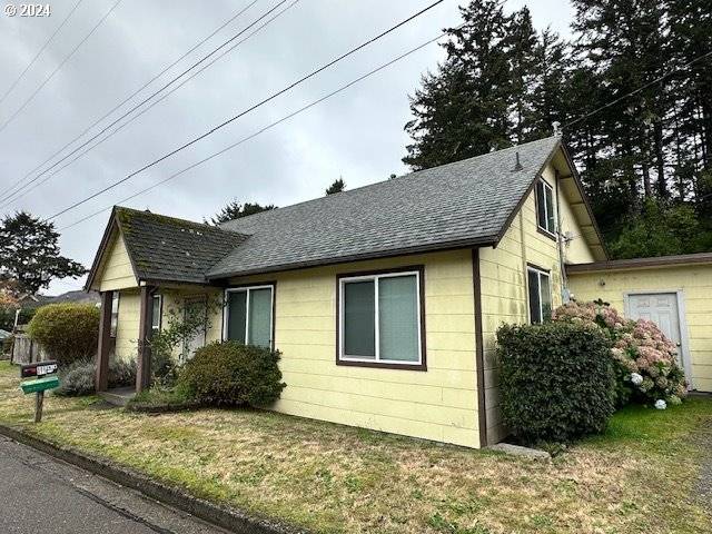 Florence, OR 97439,477 1/2 GREENWOOD ST