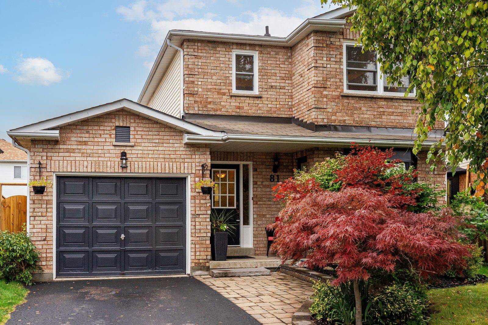 Clarington, ON L1E 1Y4,81 Beechnut CRES