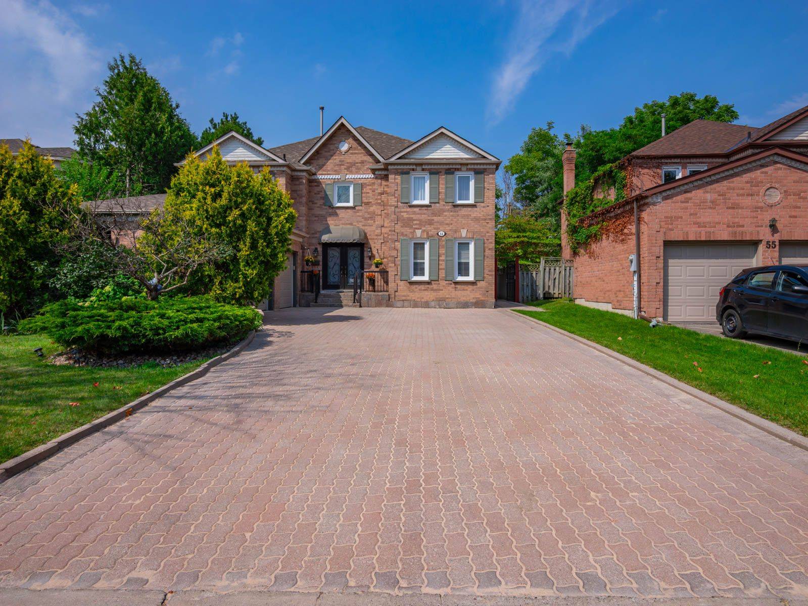 Richmond Hill, ON L4C 7W9,53 Highgrove CRES