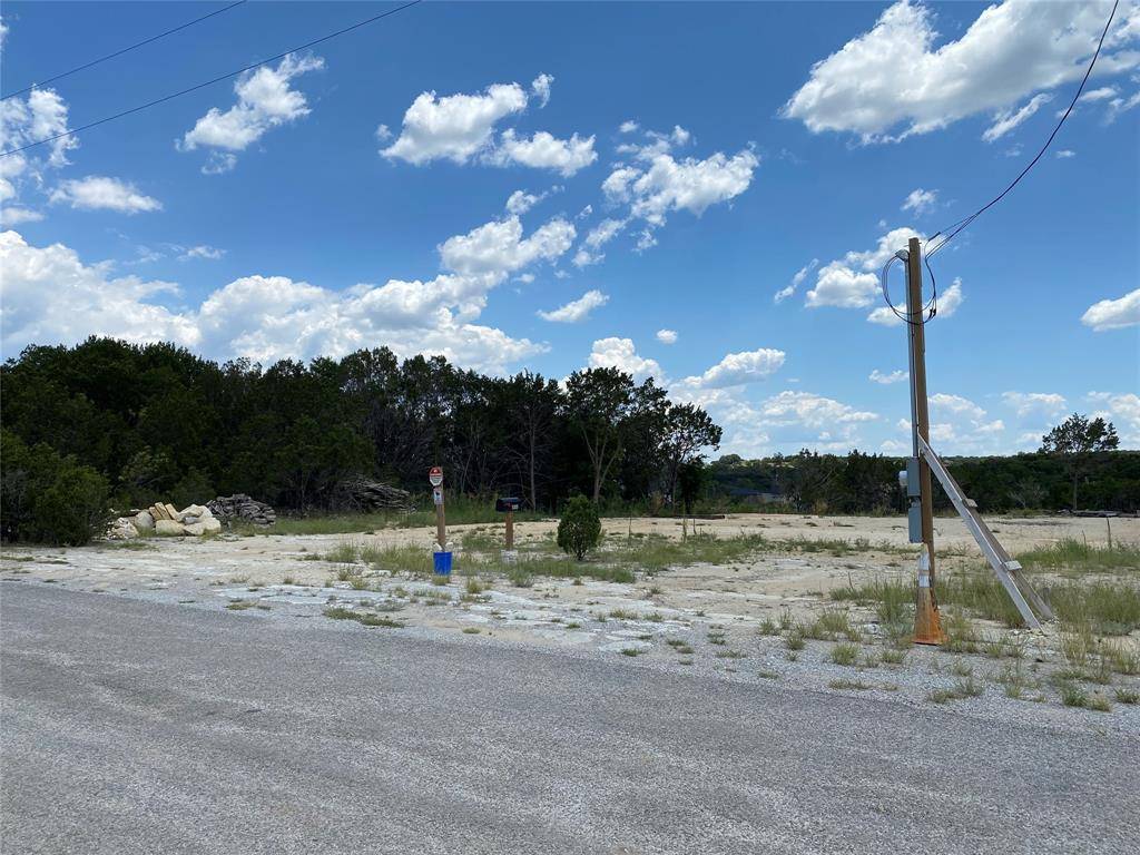 Granbury, TX 76048,1305 Woodmere Trail