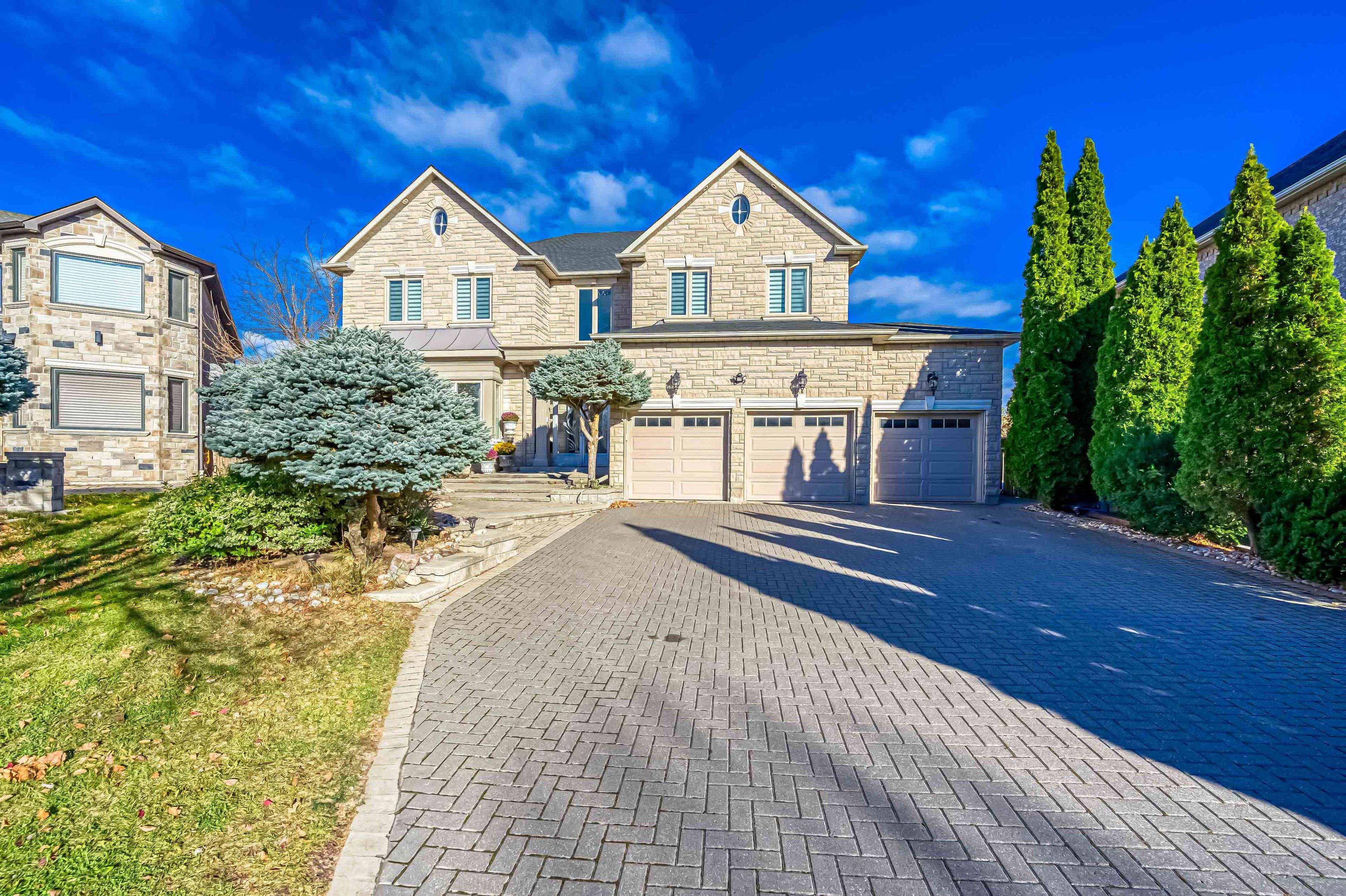 Richmond Hill, ON L4B 3W3,59 Henricks CRES