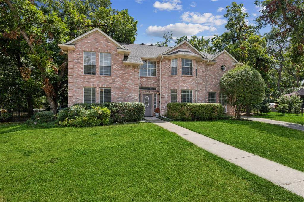 Plano, TX 75074,2820 Saint Charles Drive