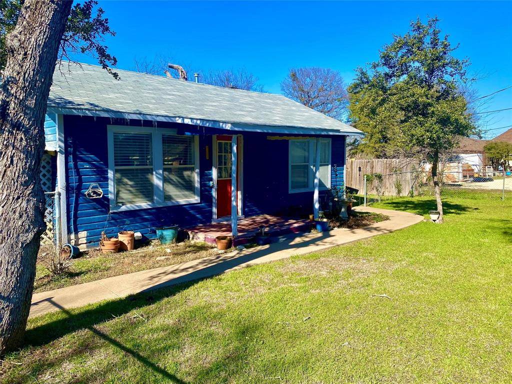 Glen Rose, TX 76043,304 Paluxy Street #A