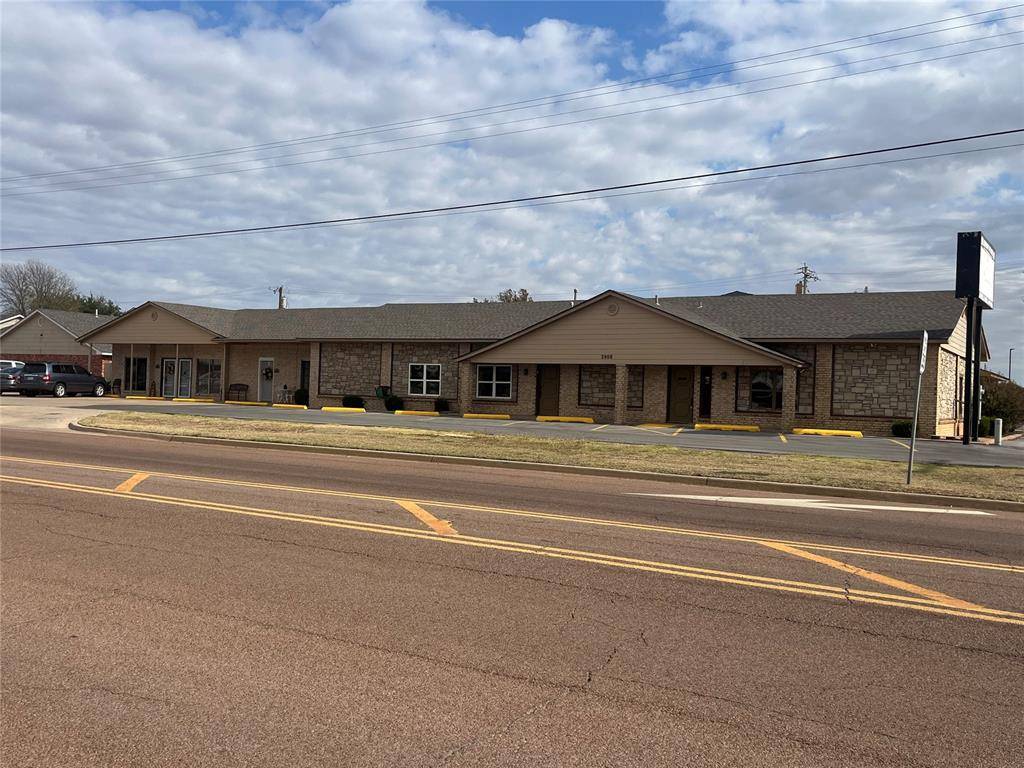 Altus, OK 73521,2908 N Park Lane