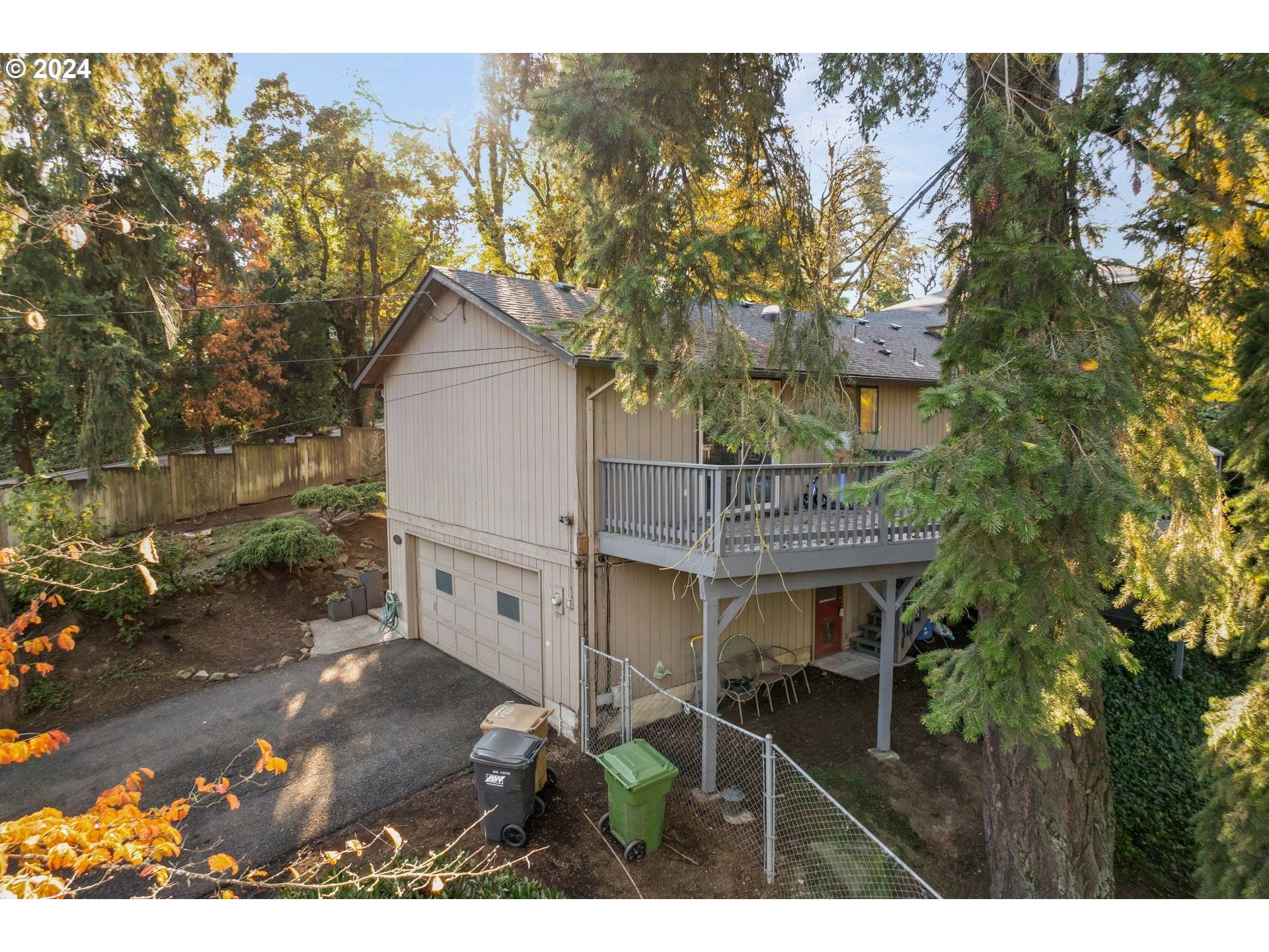 Lake Oswego, OR 97034,16081 PEARCY ST