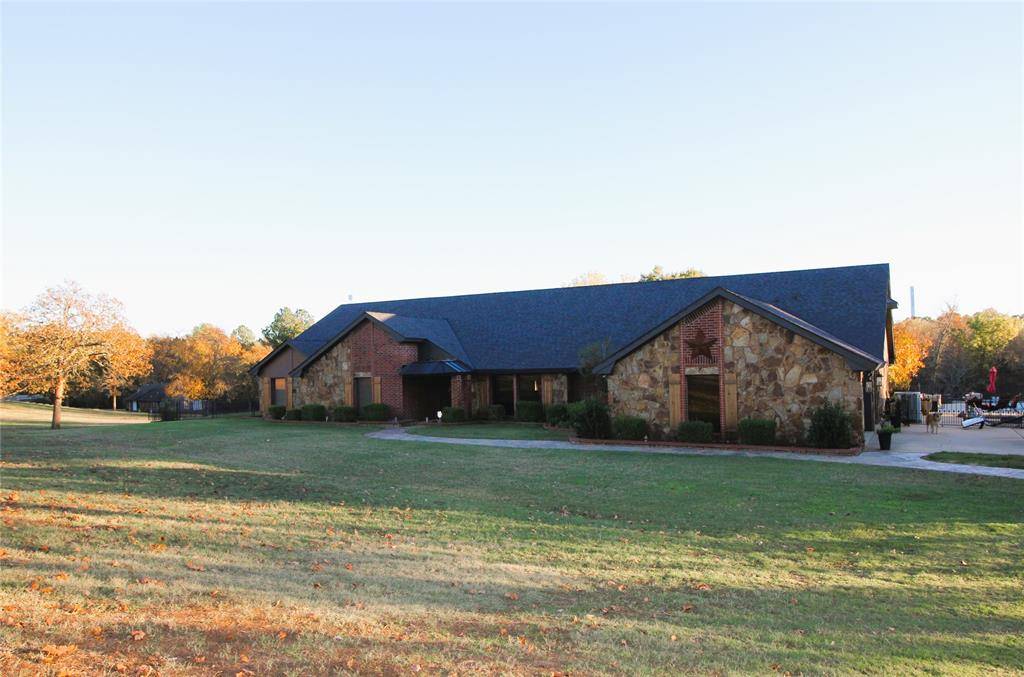 Seminole, OK 74868,106 Quail Run Road