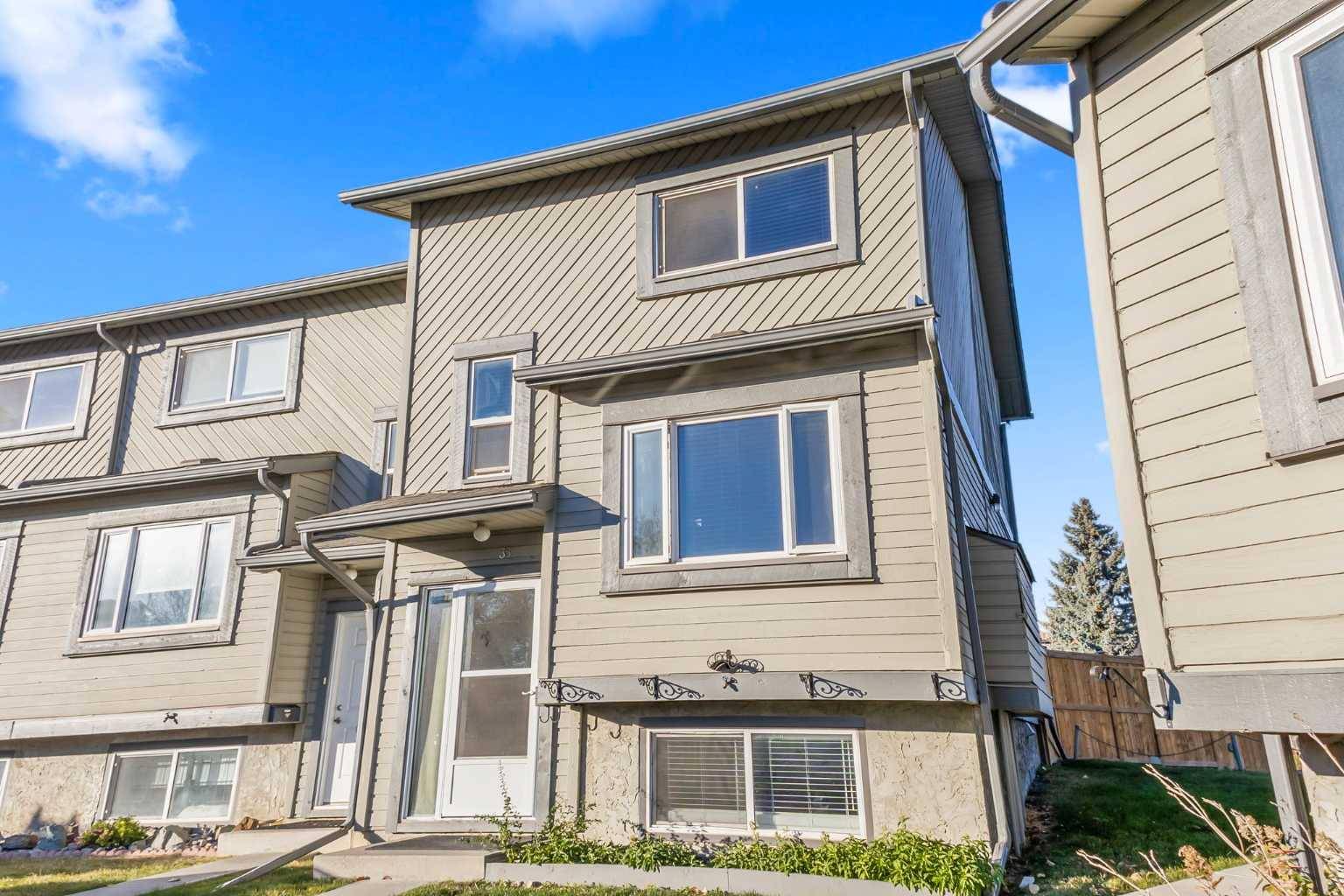 Calgary, AB T1Y 4R7,12 Templewood DR NE #35