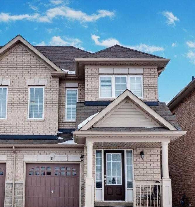 Peel, ON L6X 5L3,71 Lanark CIR #Upper