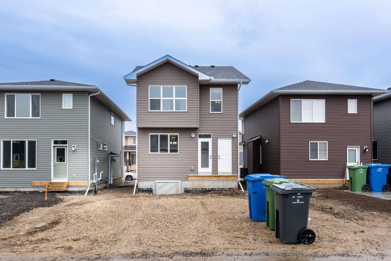 Chestermere, AB t1x2t1,229 chelsea PL