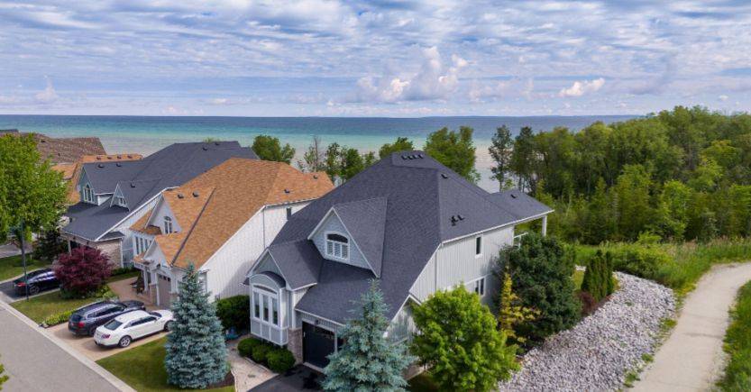 Wasaga Beach, ON L9Z 0E9,77 Waterview RD