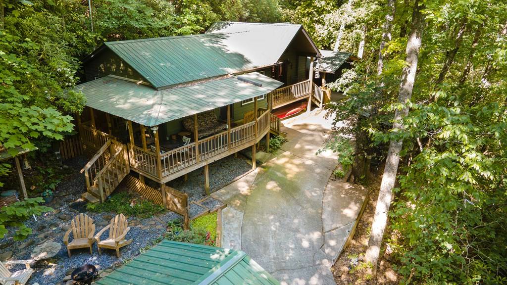 Hiawassee, GA 30546,1180 Ruby Lake Drive