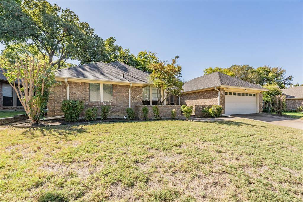 Grapevine, TX 76051,2109 S Winding Creek Drive