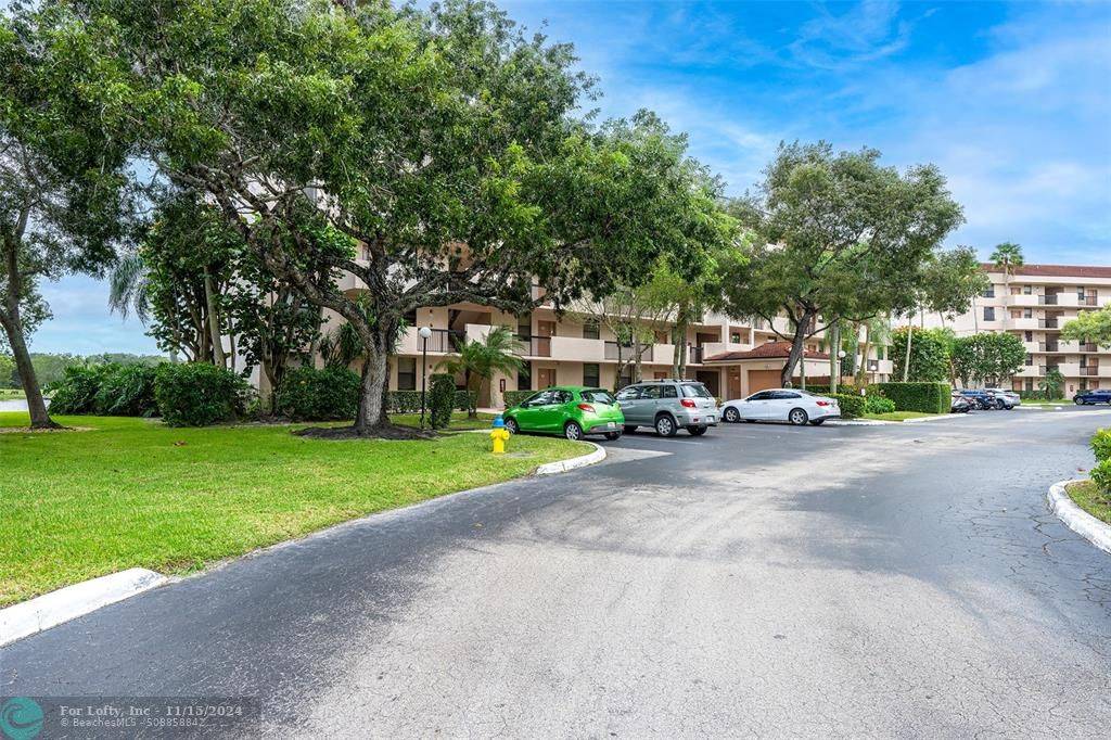 Coconut Creek, FL 33066,2766 S CARAMBOLA  #403