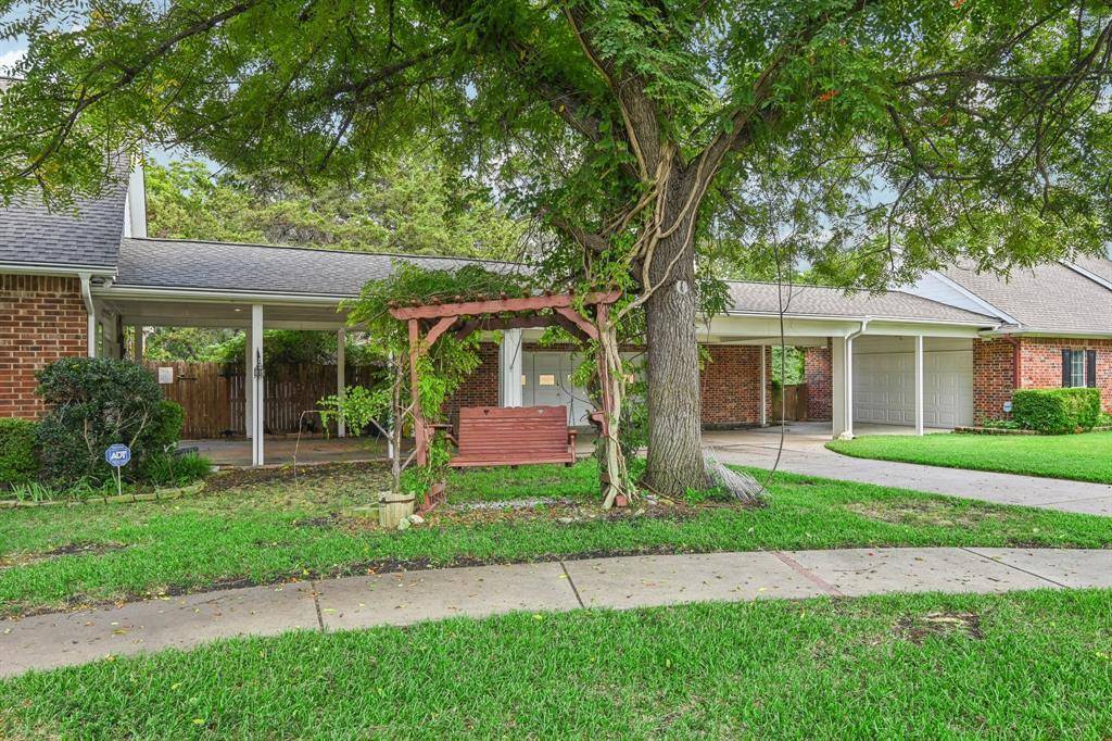 Cedar Hill, TX 75104,421 Robin Road #427