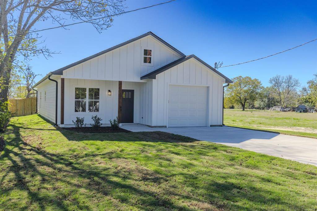 Lone Oak, TX 75453,109 Etter Street