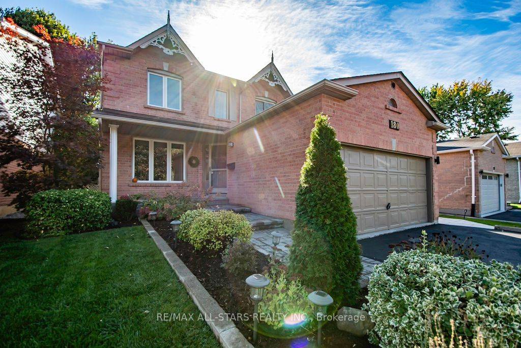 Clarington, ON L1E 2A5,180 Sandringham DR