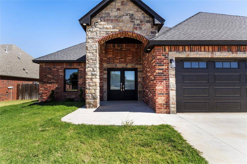 Weatherford, OK 73096,1212 Crimson Drive