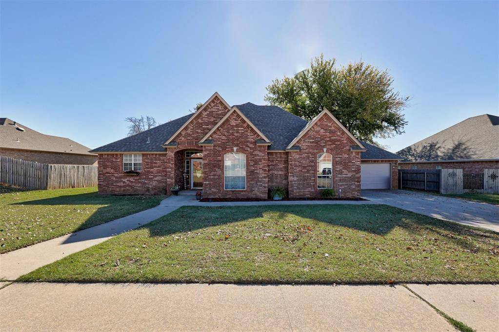 Blanchard, OK 73010,716 Pine Circle