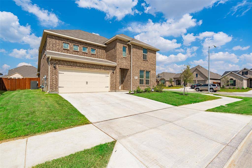 Fort Worth, TX 76179,5961 Halls Lake Loop