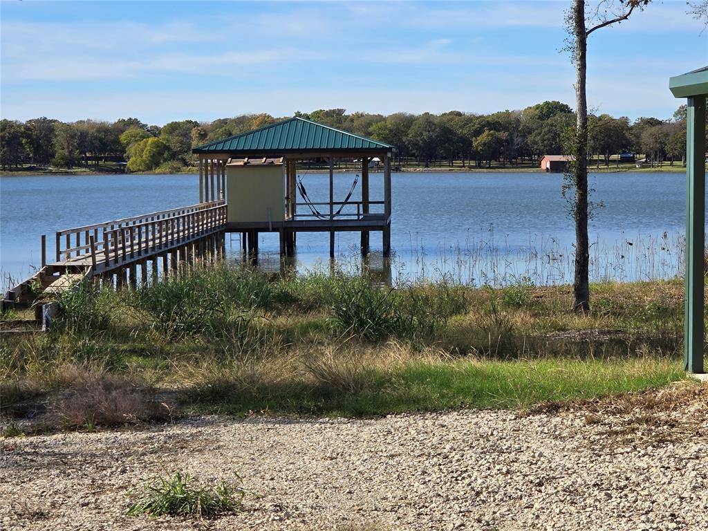 East Tawakoni, TX 75472,190 Lago Vista Drive